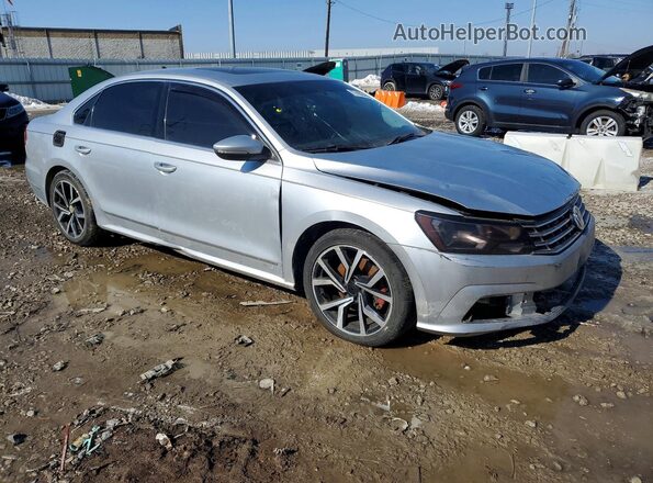 1VWBT7A3XGC010140 2016 VOLKSWAGEN PASSAT Серебряный Передняя правая четверть