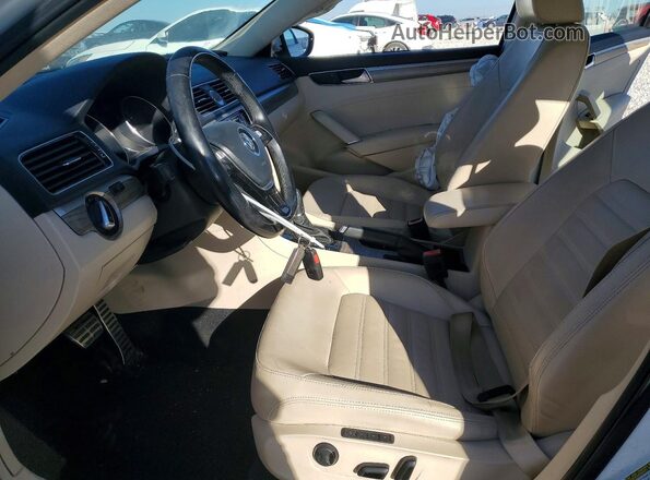 1VWCS7A3XGC069535 2016 VOLKSWAGEN PASSAT White Vista interior delantera