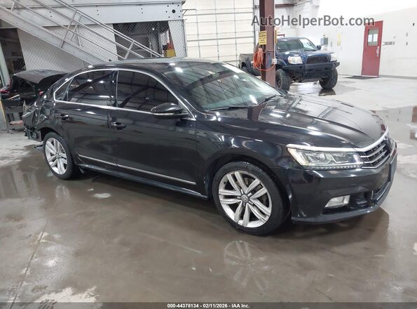 1VWCT7A37HC067756 2017 VOLKSWAGEN PASSAT Черный Передняя правая четверть