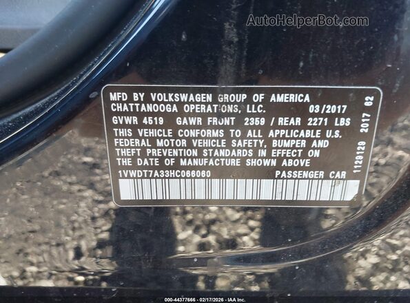 1VWDT7A33HC066060 2017 VOLKSWAGEN PASSAT Black Widok komory silnika