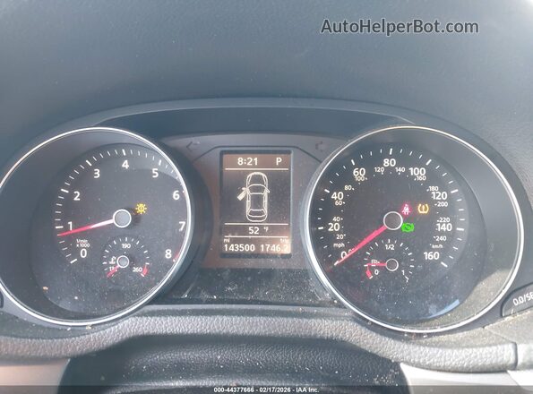 1VWDT7A33HC066060 2017 VOLKSWAGEN PASSAT Black Widok tylnych siedzeń