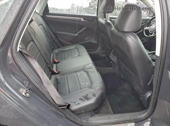 1VWDT7A37HC059239 2017 VOLKSWAGEN PASSAT Gray Widok tylnych siedzeń