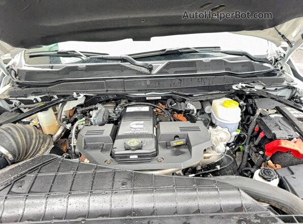 3C6UR5HL2PG614435 2023 RAM 2500 Белый Вид панели приборов