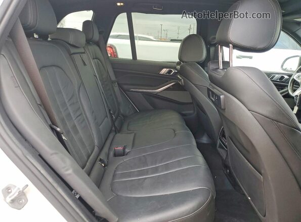 5UXCR4C05LLW63894 2020 BMW X5 White Vista del compartimento del motor