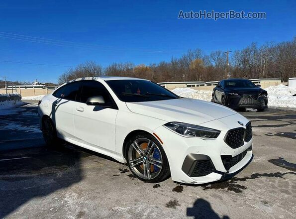 WBA13AL06M7G83218 2021 BMW M2 White Widok z przodu