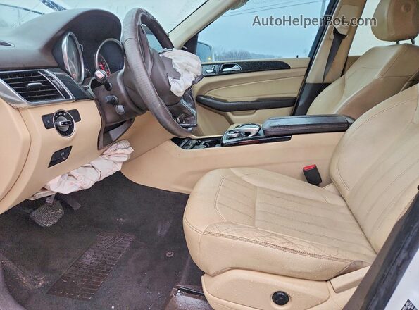 4JGDA5JB5HA831202 2017 MERCEDES-BENZ GLE Белый Вид панели приборов