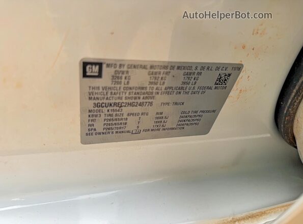 3GCUKREC2HG248776 2017 CHEVROLET ALL MODELS White Widok wnętrza z tyłu