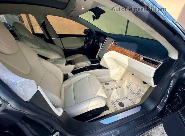 5YJSA1E25JF243568 2018 TESLA MODEL Серый Вид сзади