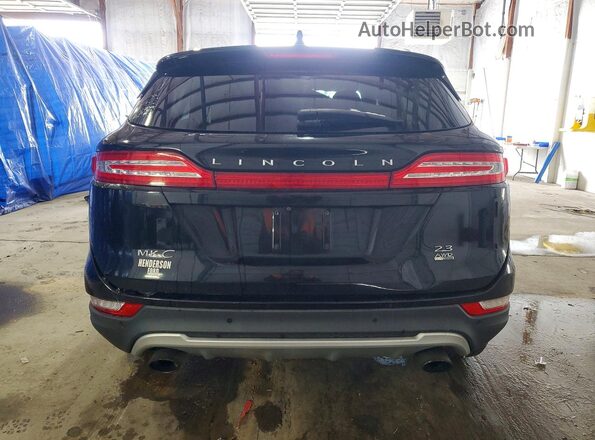 5LMTJ3DH6GUJ12504 2016 LINCOLN MKC Черный Вид салона спереди