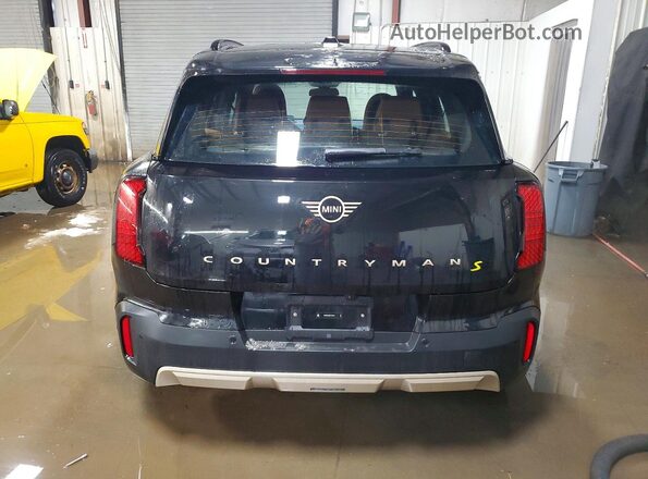 WMZ53GA05S7S42457 2025 MINI COUNTRYMAN Черный Вид салона спереди