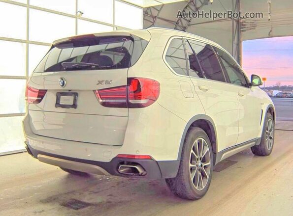 5UXKR0C52J0Y02782 2018 BMW X5 Белый Вид спереди