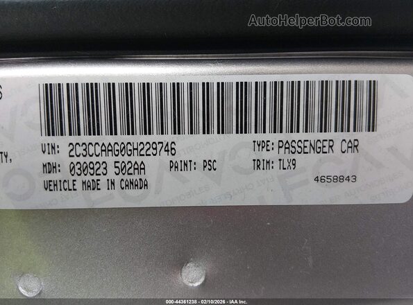 2C3CCAAG0GH229746 2016 CHRYSLER 300 Silver ძრავის განყოფილების ხედი