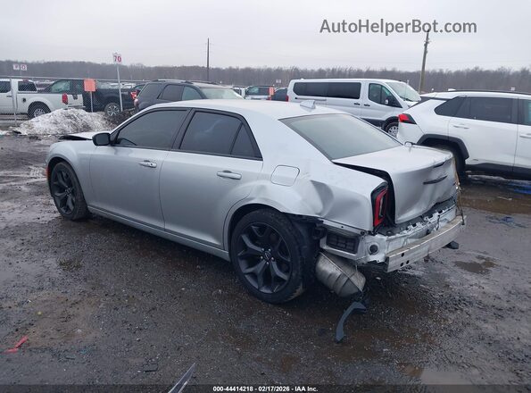 2C3CCAAG1LH202999 2020 CHRYSLER 300 Серебряный Задняя левая четверть