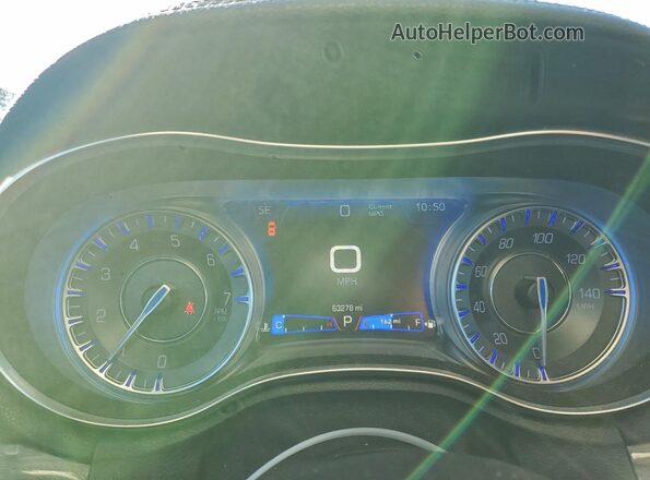 2C3CCAAG2KH728900 2019 CHRYSLER 300 Black Instrument cluster view