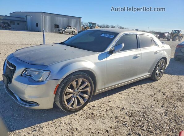 2C3CCAAG3KH654483 2019 CHRYSLER 300 Silver წინა მარცხენა ხედი სამი მეოთხედიდან