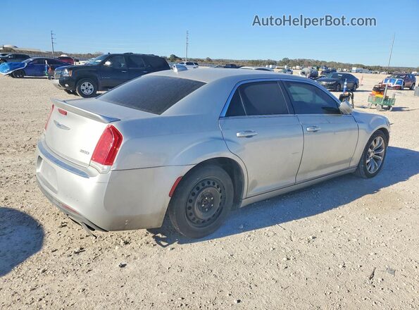 2C3CCAAG3KH654483 2019 CHRYSLER 300 Silver უკანა მარჯვენა