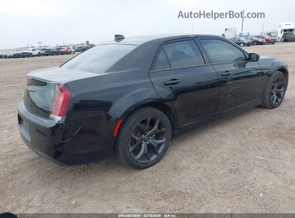 2C3CCAAG6PH580984 2023 CHRYSLER 300 Черный Задняя правая четверть