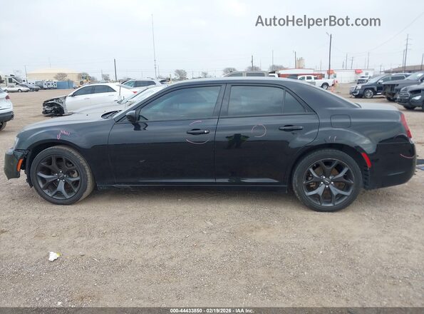 2C3CCAAG6PH580984 2023 CHRYSLER 300 Черный 