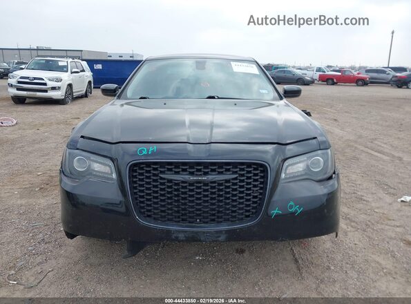 2C3CCAAG6PH580984 2023 CHRYSLER 300 Черный Вид задней части салона