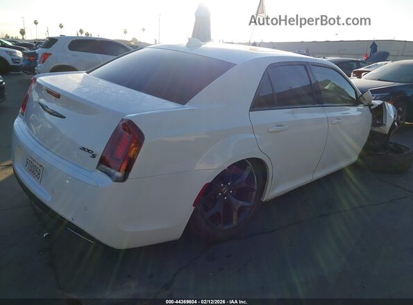 2C3CCABG1NH187051 2022 CHRYSLER 300 Белый Задняя правая четверть