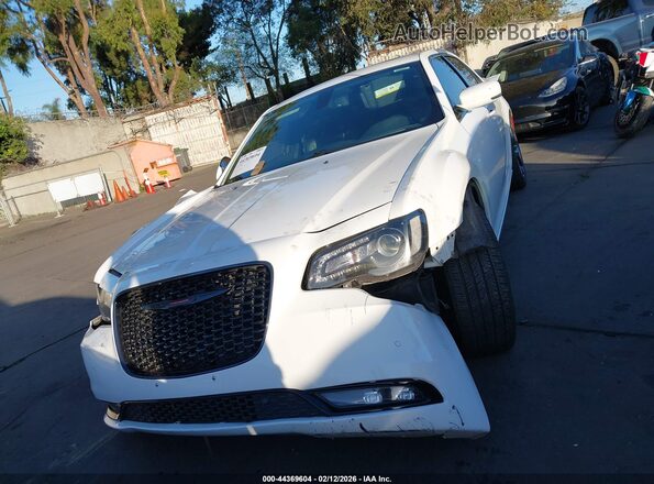 2C3CCABG1NH187051 2022 CHRYSLER 300 Белый Вид щитка приборов
