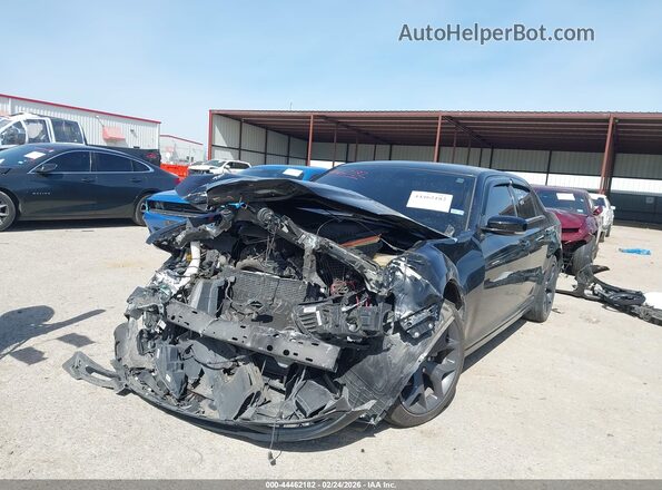 2C3CCABG1NH228908 2022 CHRYSLER 300 Черный Передняя левая четверть