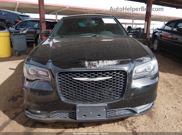 2C3CCABG2KH585459 2019 CHRYSLER 300 Черный Вид щитка приборов