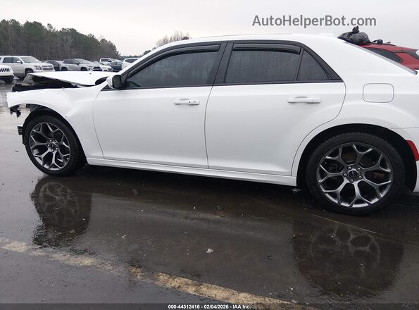 2C3CCABG8JH243786 2018 CHRYSLER 300 Белый 