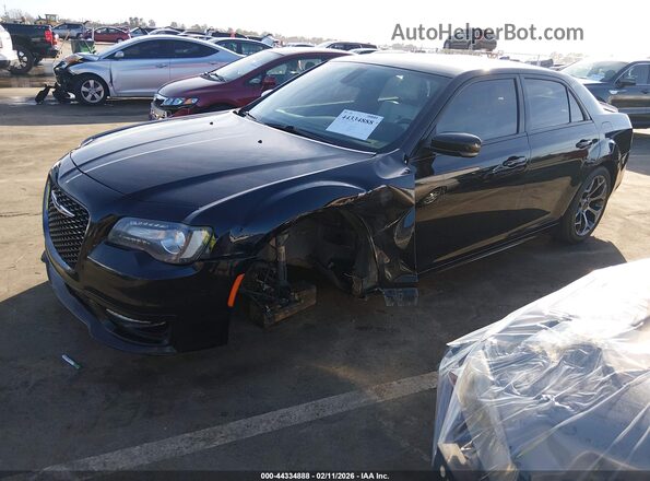 2C3CCABGXJH148467 2018 CHRYSLER 300 Черный Передняя левая четверть