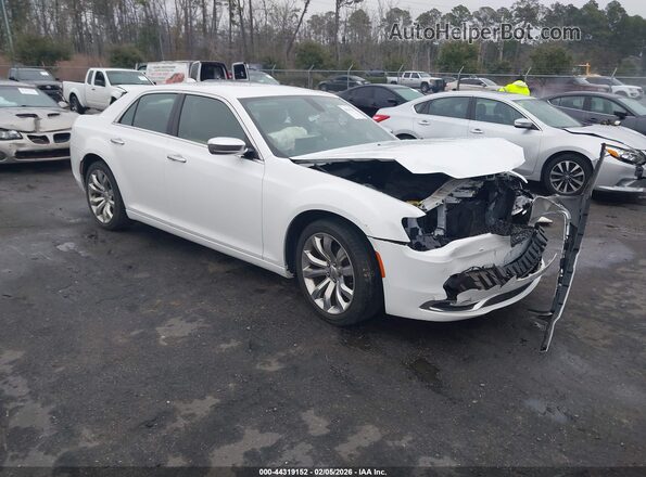 2C3CCAEG0JH280049 2018 CHRYSLER 300 Белый Передняя правая четверть