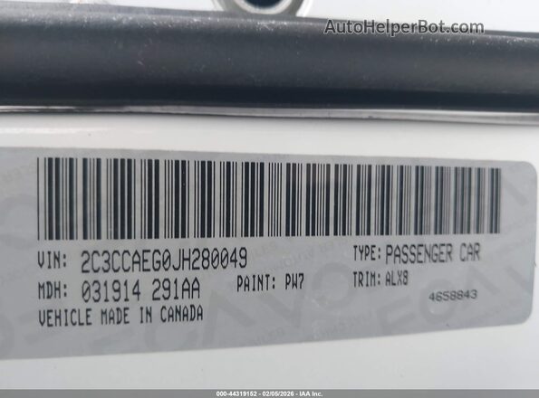 2C3CCAEG0JH280049 2018 CHRYSLER 300 Белый Вид подкапотного пространства