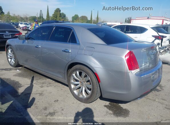 2C3CCAEG1JH136882 2018 CHRYSLER 300 Серебряный Задняя левая четверть