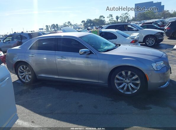 2C3CCAEG1JH136882 2018 CHRYSLER 300 Серебряный Панорамный вид салона 360°