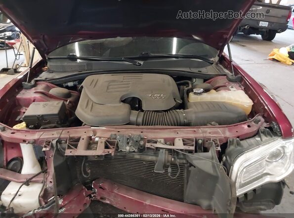 2C3CCAEG3HH559781 2017 CHRYSLER 300 Красный Вид сзади