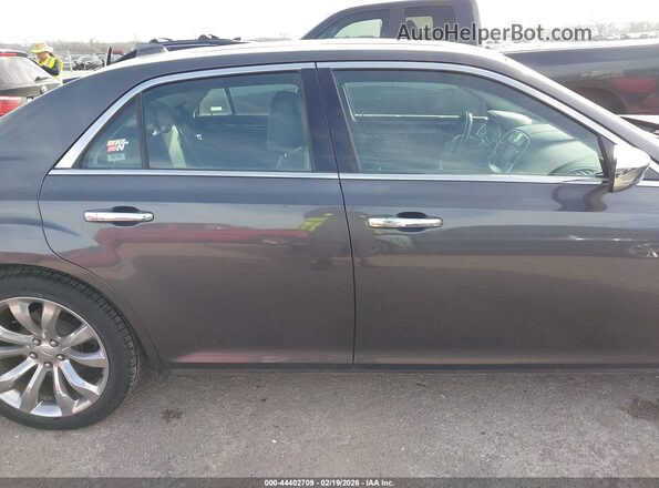 2C3CCAEG7KH594900 2019 CHRYSLER 300 Серый Вид задней части салона