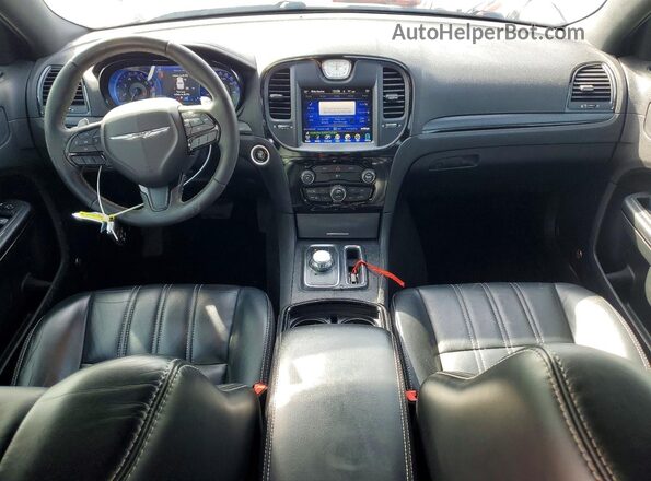 2C3CCAGG2GH148092 2016 CHRYSLER 300 Белый Вид панели приборов
