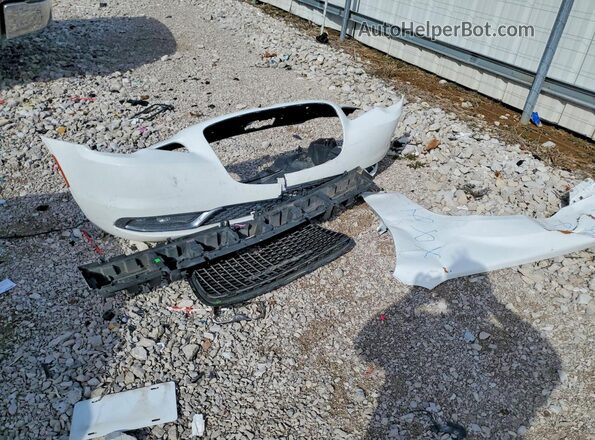 2C3CCAGG2GH148092 2016 CHRYSLER 300 Белый Вид подкапотного пространства
