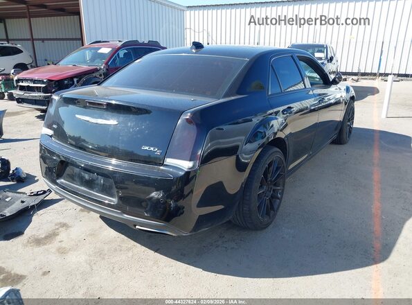 2C3CCAGG5HH522082 2017 CHRYSLER 300 Черный Задняя правая четверть