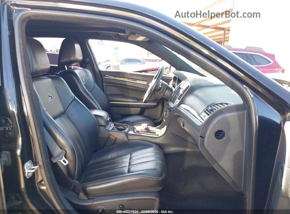 2C3CCAGG5HH522082 2017 CHRYSLER 300 Черный Вид салона спереди