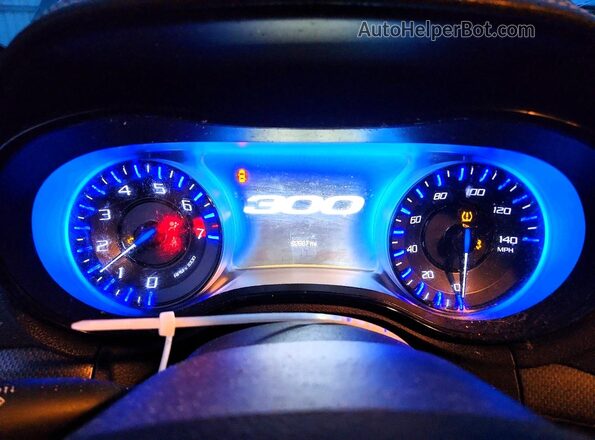 2C3CCAGG7GH213065 2016 CHRYSLER 300 Черный Вид щитка приборов