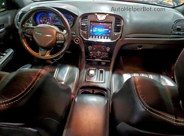 2C3CCAGG8GH208943 2016 CHRYSLER 300 Black Dashboard view