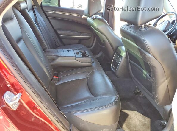 2C3CCARG8GH213105 2016 CHRYSLER 300 Темно-бордовый Вид задних сидений