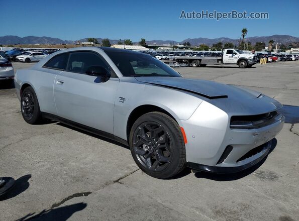 2C3CDBCK2SR565955 2025 DODGE CHARGER Silver Передня права чверть