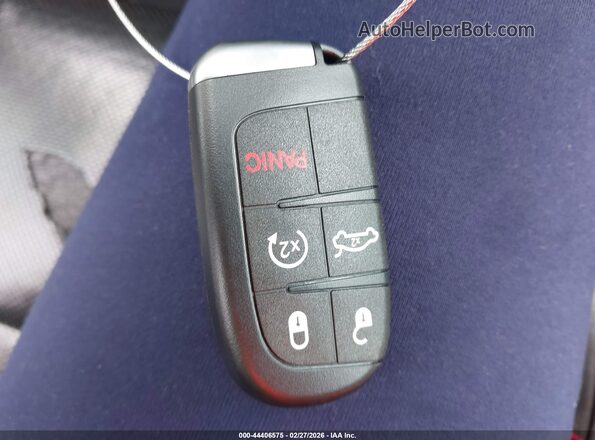 2C3CDXBG2KH744979 2019 DODGE CHARGER Серый Вид панели приборов
