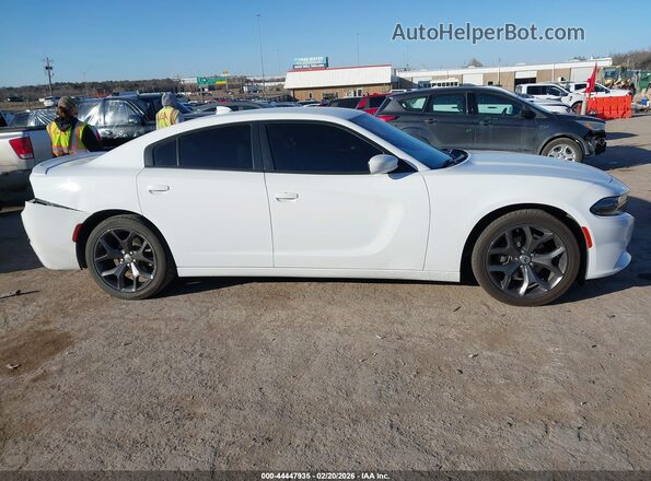 2C3CDXBG3KH588547 2019 DODGE CHARGER White Vista interior trasera