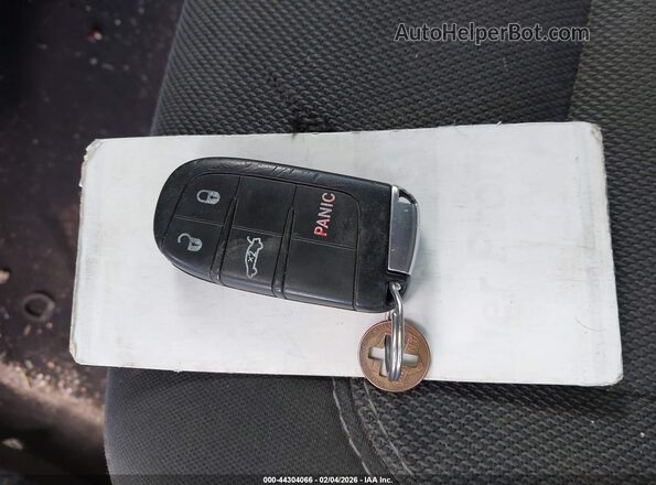 2C3CDXBG5HH643542 2017 DODGE CHARGER Белый Вид панели приборов