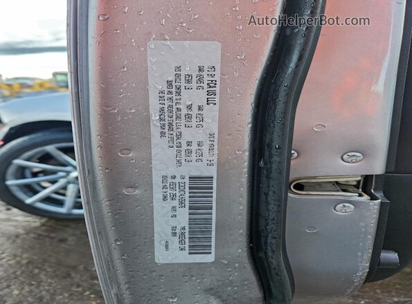 2C3CDXCT4JH260676 2018 DODGE CHARGER Silver VIN კოდის სტიკერის ხედი