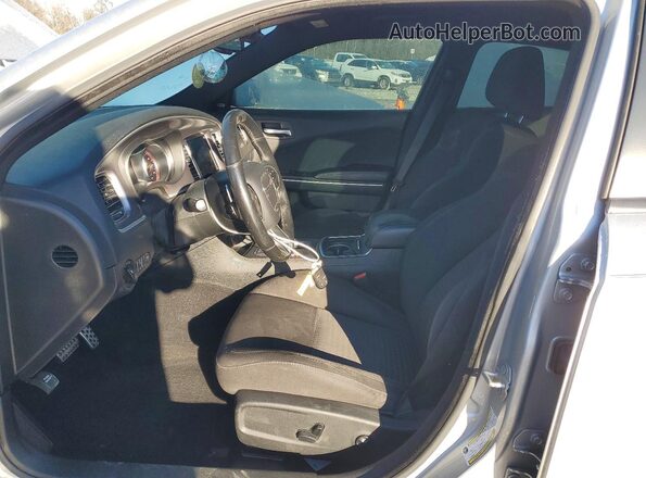 2C3CDXHG3KH687098 2019 DODGE CHARGER Серебряный Вид салона спереди