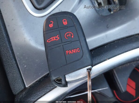 2C3CDXHG8LH208448 2020 DODGE CHARGER Черный Вид панели приборов