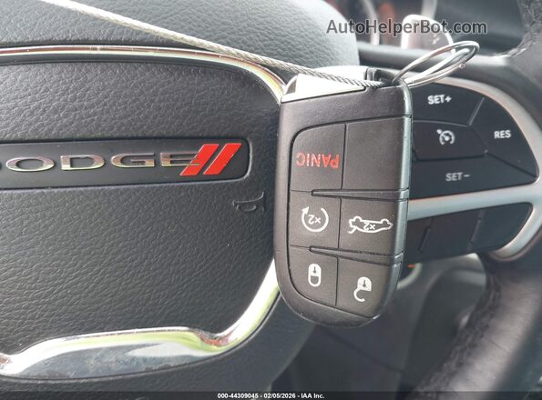 2C3CDXHGXHH638697 2017 DODGE CHARGER Черный Вид панели приборов